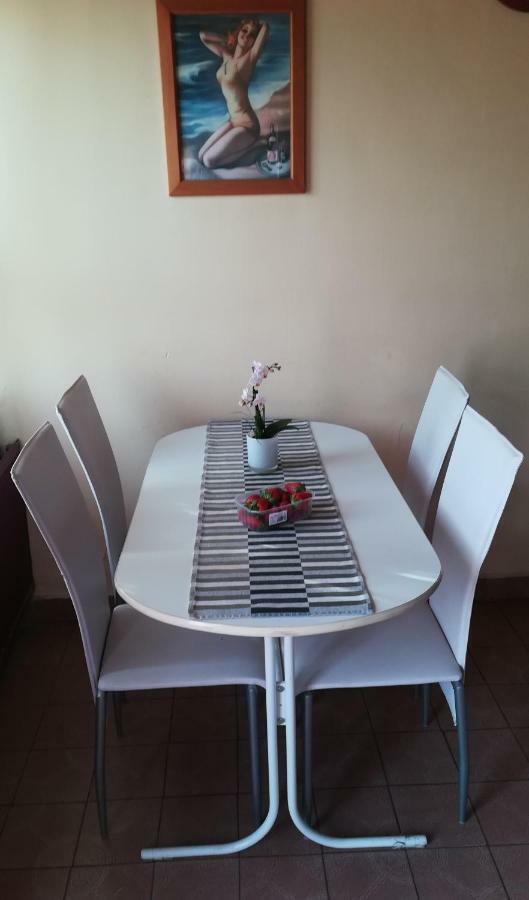 Hotel Fekete Macska Panzio Tata Esterno foto