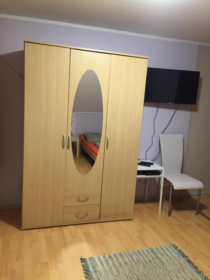 Hotel Fekete Macska Panzio Tata Esterno foto